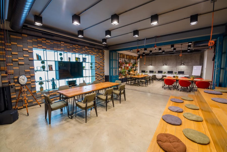 Office interior fit-out with collaborative spaces